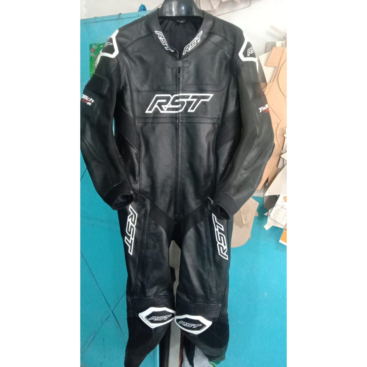 Motorbike Racing Leather Suit MN-0109